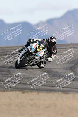 media/Nov-16-2025-Race Pace (Sun) [[8c5fa54630]]/Verified Riders/8-Turn 12 (120pm)/